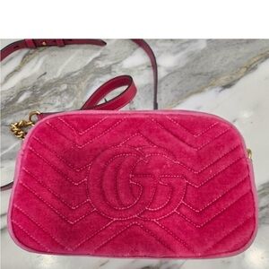 NWT. Pink Velvet GG Crossbody purse. Dupe.
